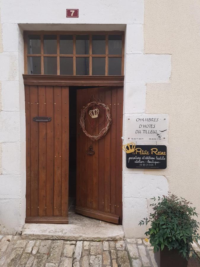 Chambres D'Hotes Du Tilleul Nanteuil-en-Vallee Bagian luar foto