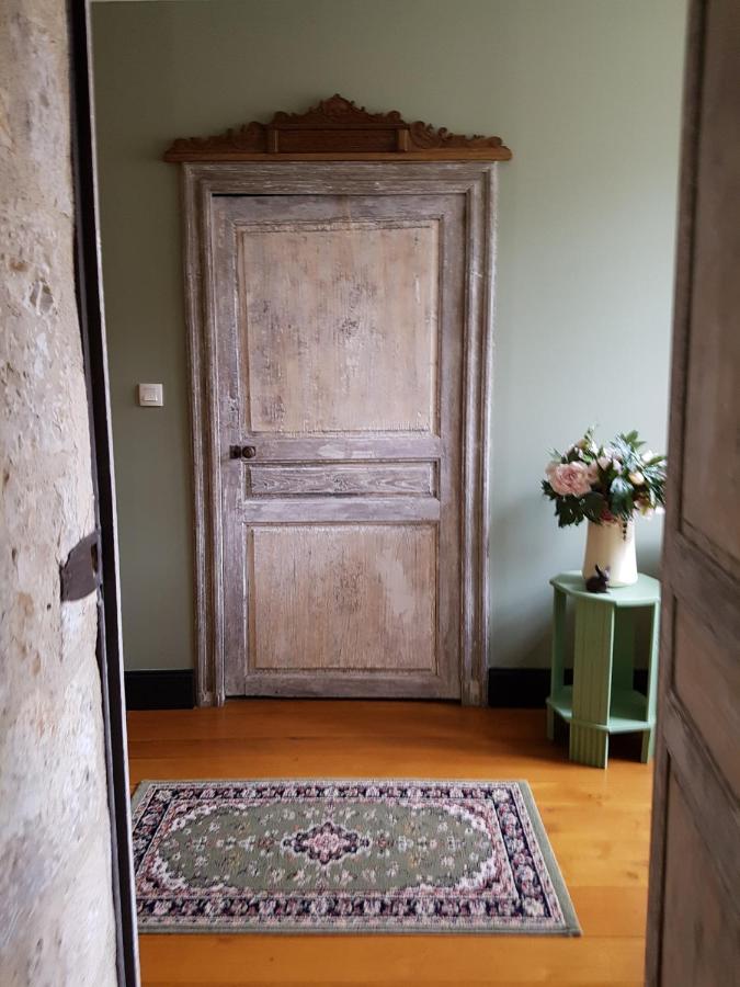 Chambres D'Hotes Du Tilleul Nanteuil-en-Vallee Bagian luar foto